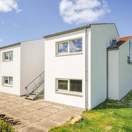 Apartment Amazing In With House Sea View